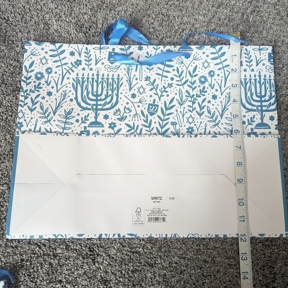 NWT Hanukkah Gifting Set 13 Pieces